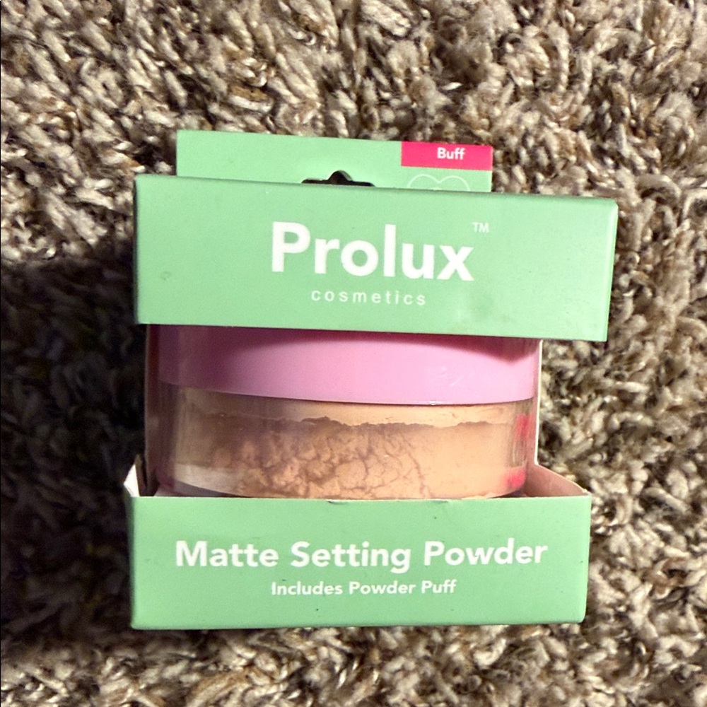 Prolux Matte Setting Powder with Puff